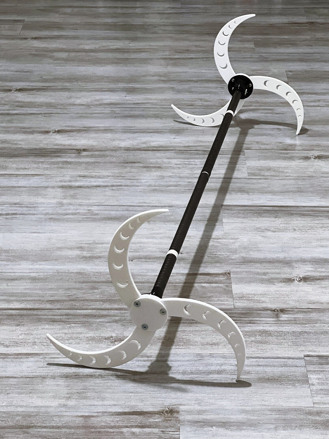 3 Claws Dragon Staff