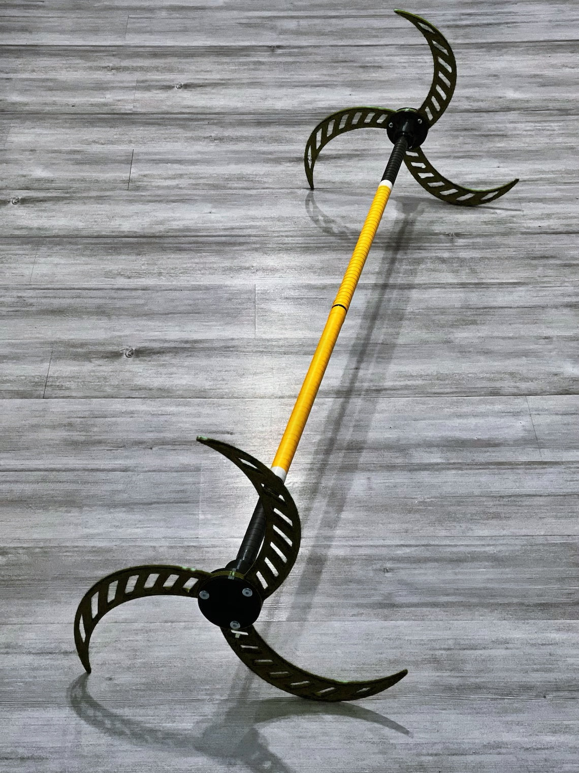 3 Claws Dragon Staff