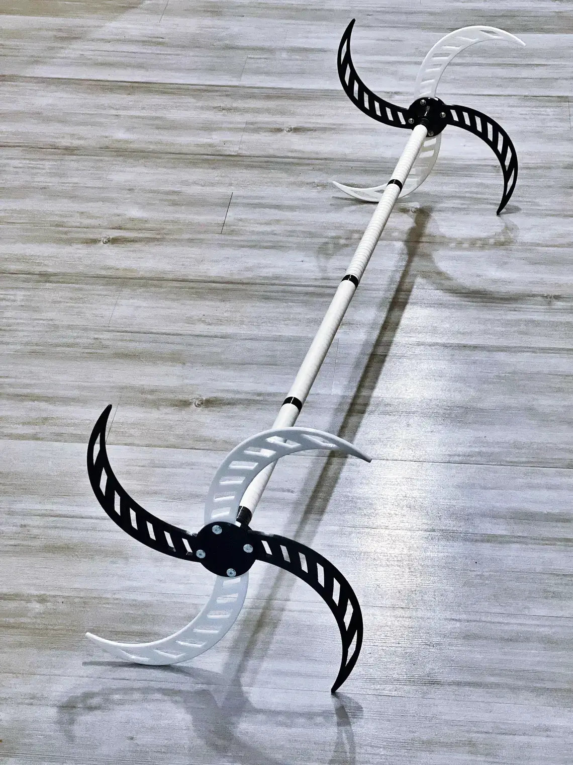 4 Claws Dragon Staff