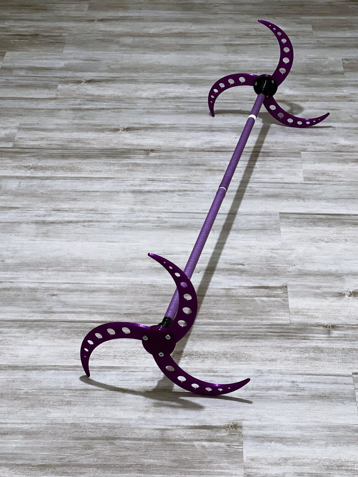 3 Claws Dragon Staff