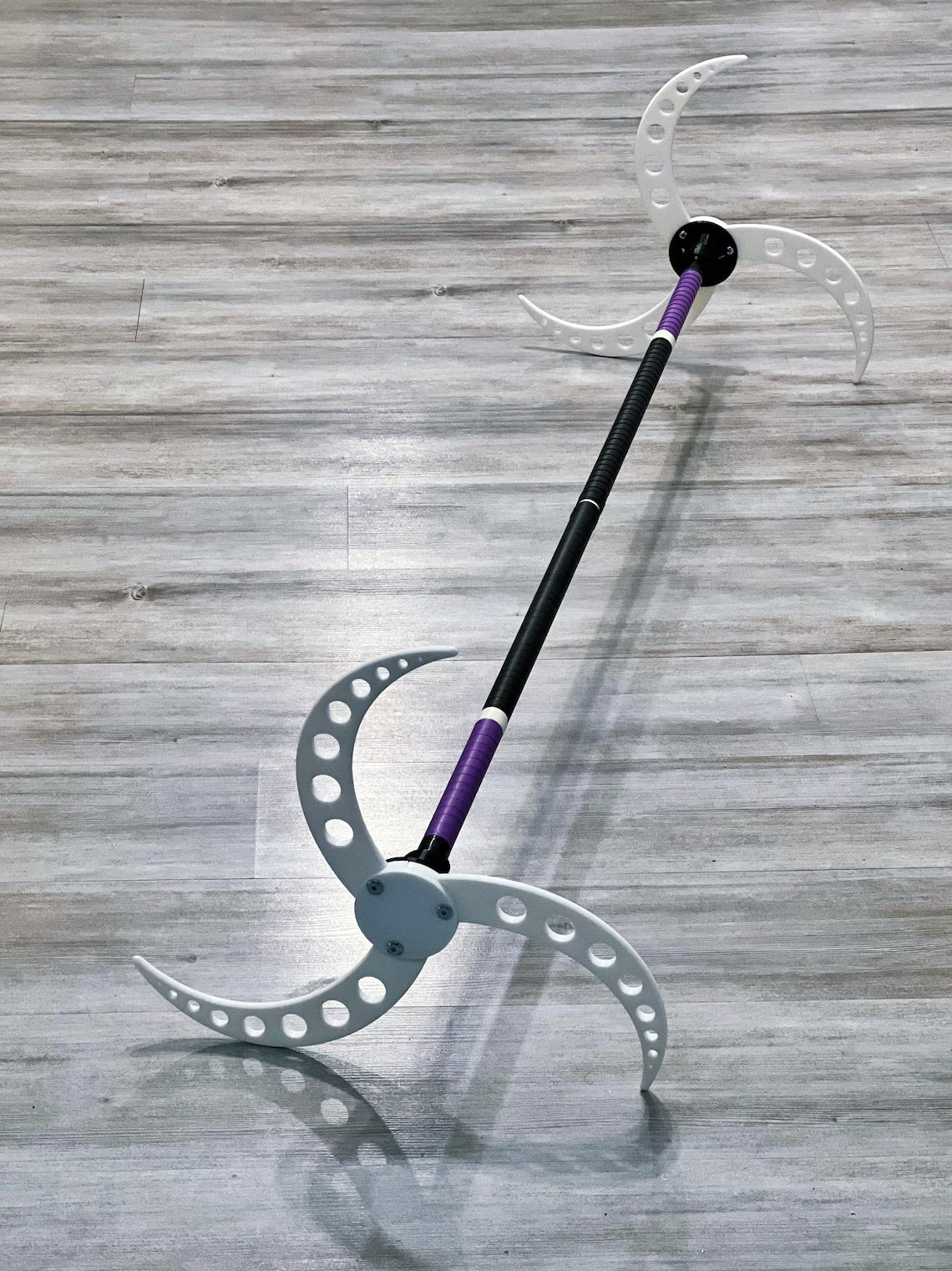 3 Claws Dragon Staff