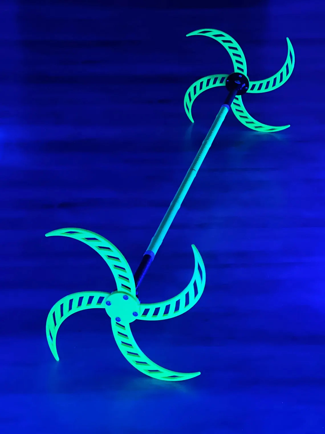 4 Claws Dragon Staff
