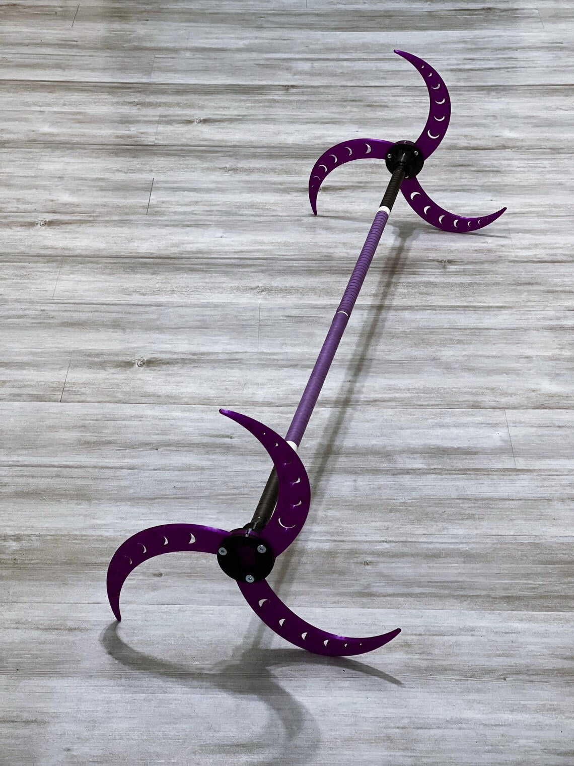 3 Claws Dragon Staff